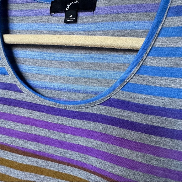 NWOT Perfect Cut Elbow Sleeve Short Shark Bite Tee Size M - Picture 6 of 7